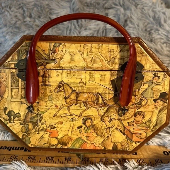 Vintage wooden handbag with lucite handle. Anton Pieck Mid century